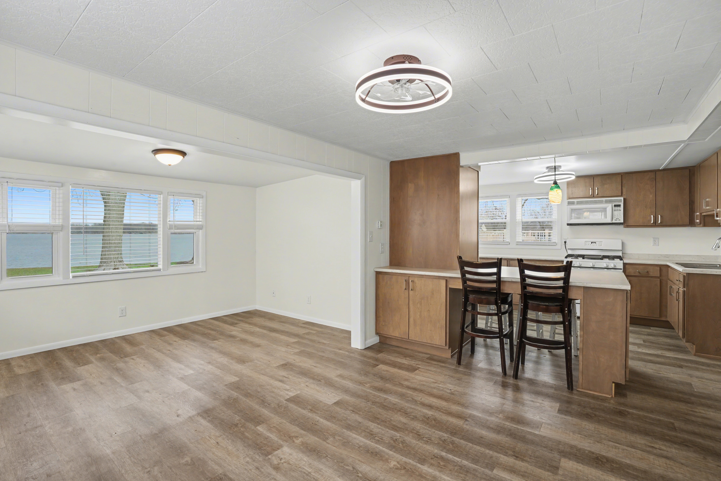6520 South 070 East